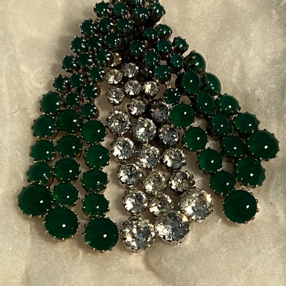 Vintage Rare Design Mimi di Niscemi Emerald & Crystal Rhinestone signed Brooch - Picture 10 of 12